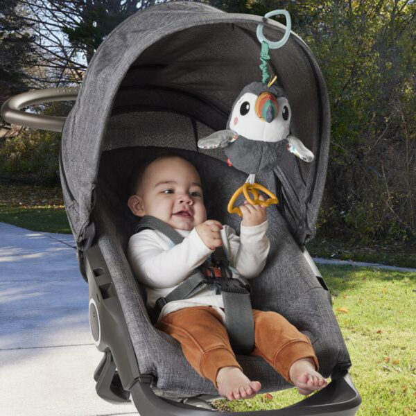 Fisher-Price Kedves repkedő tukán HNX66