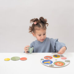 Taf Toys mágneses játék Magnetic Peek-A-Boo puzzle